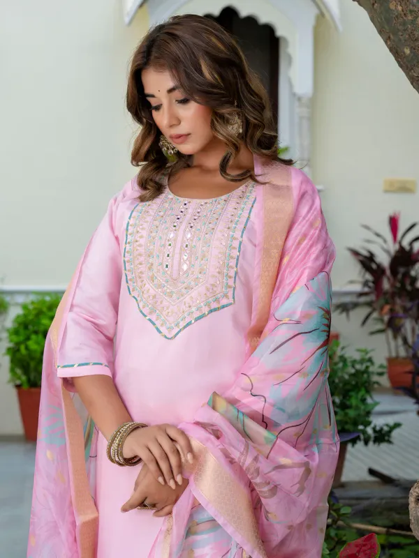 Floral_Embroidered_Silk_Round_Neck_Kurta_Trouser_&_Dupatta_Set