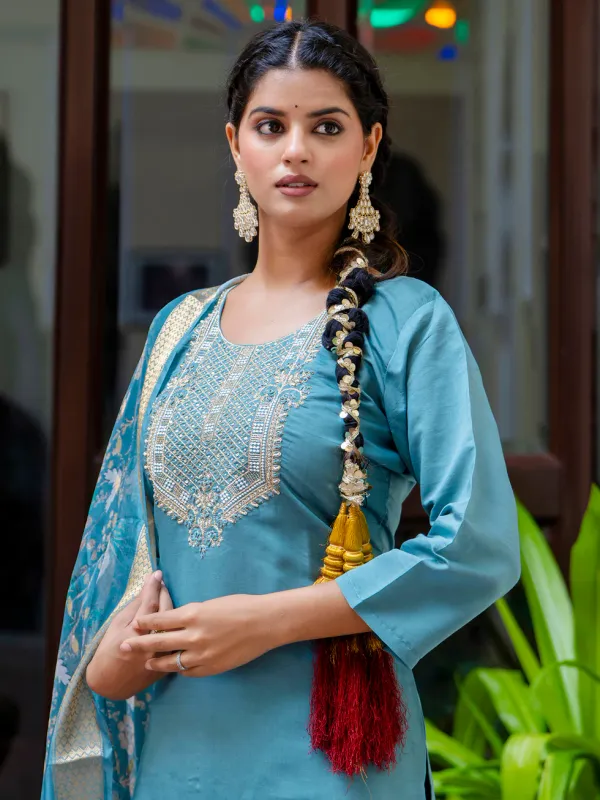 Floral_Embroidered_Silk_Round_Neck_Kurta_Trouser_&_Dupatta_Set