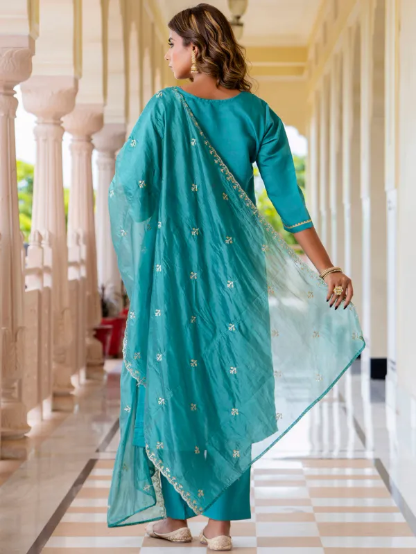 Floral_Embroidered_Silk_Round_Neck_Kurta_Trouser_&_Dupatta_Set