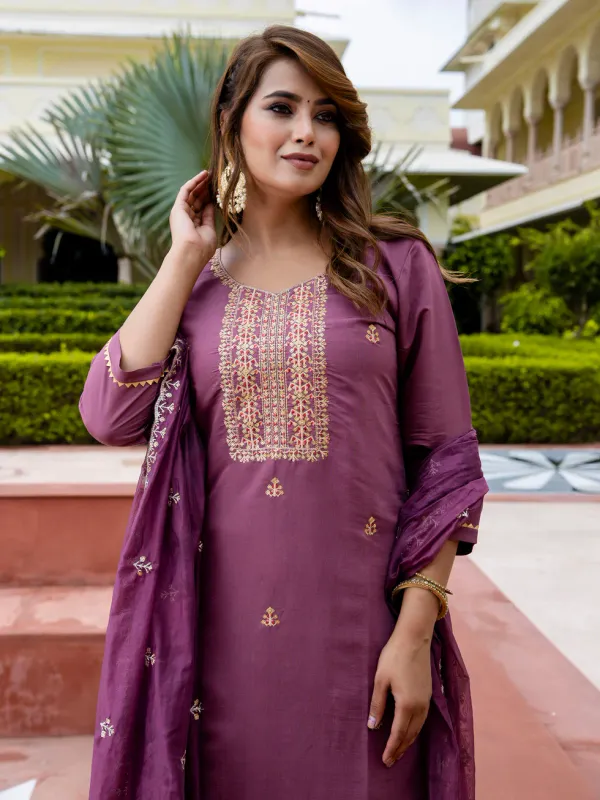 Floral_Embroidered_Silk_Round_Neck_Kurta_Trouser_&_Dupatta_Set