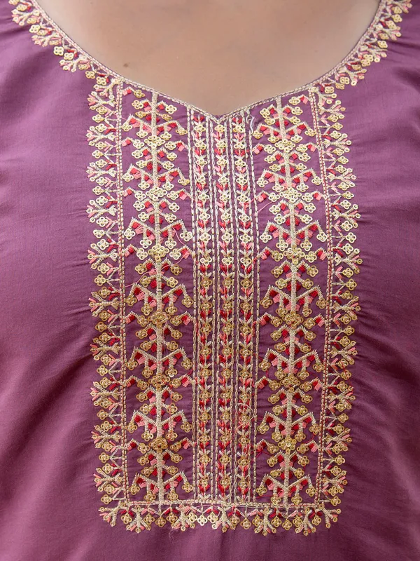 Floral_Embroidered_Silk_Round_Neck_Kurta_Trouser_&_Dupatta_Set