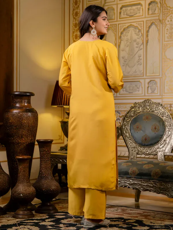 Floral_Embroidered_Silk_Round_Neck_Kurta_Trouser_&_Dupatta_Set