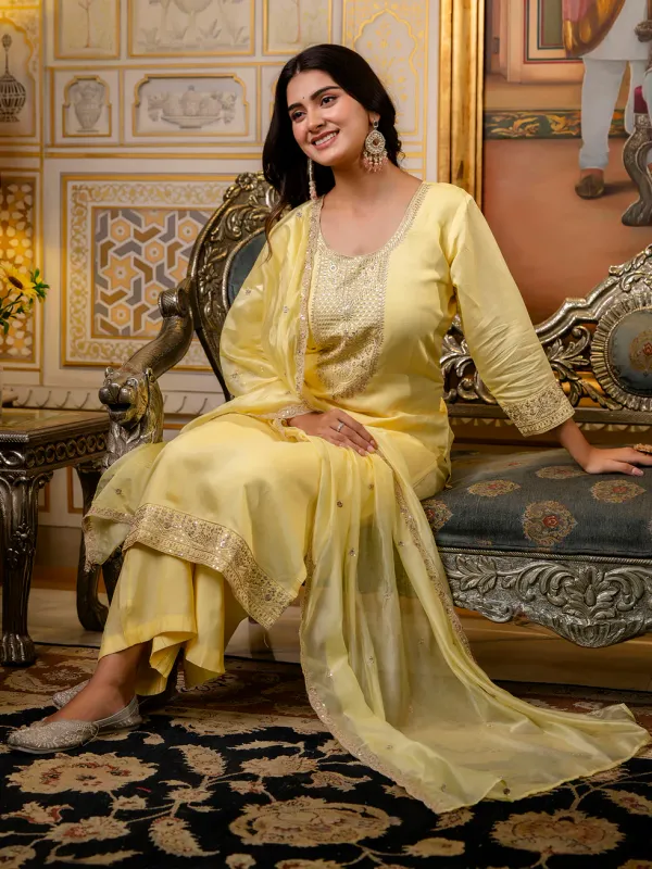 Floral_Embroidered_Silk_Round_Neck_Kurta_Trouser_&_Dupatta_Set