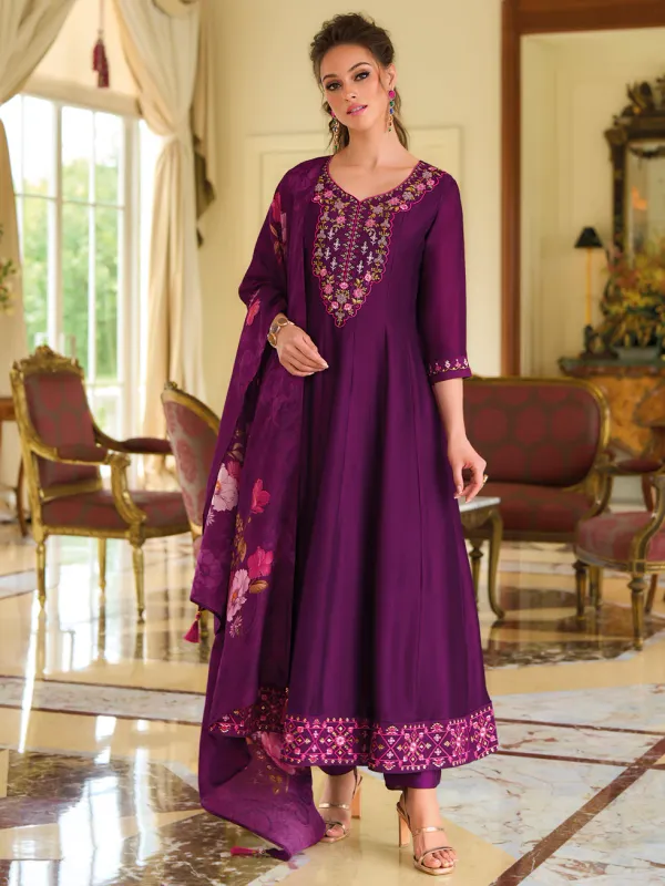Floral_Embroidered_Silk_Round_Neck_Kurta_Trouser_&_Dupatta_Set