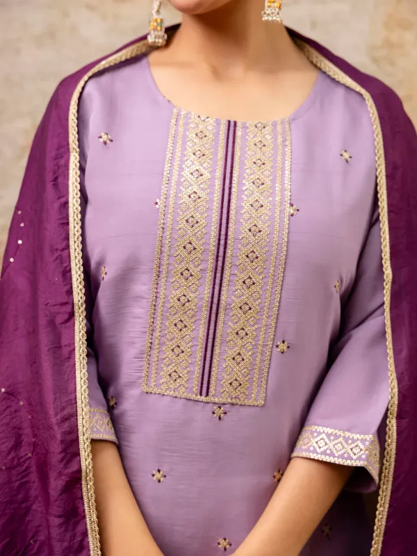 Floral_Embroidered_Silk_Round_Neck_Kurta_Trouser_&_Dupatta_Set