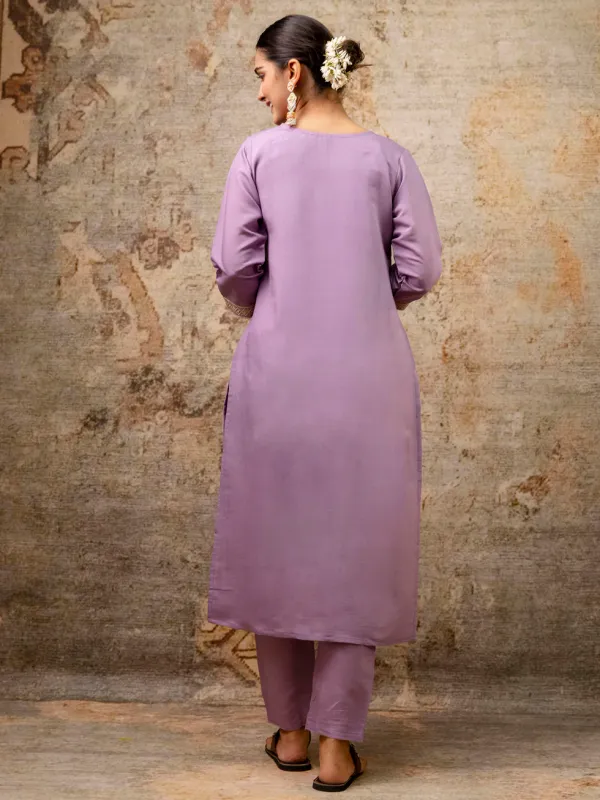 Floral_Embroidered_Silk_Round_Neck_Kurta_Trouser_&_Dupatta_Set