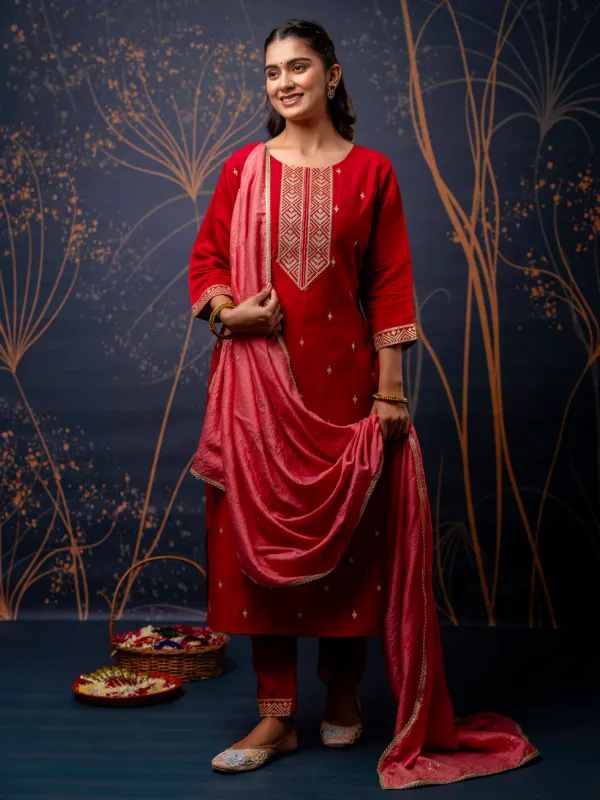Floral_Embroidered_Silk_Round_Neck_Kurta_Trouser_&_Dupatta_Set