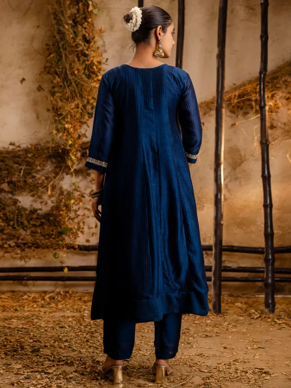 Floral_Embroidered_Silk_Round_Neck_Kurta_Trouser_&_Dupatta_Set