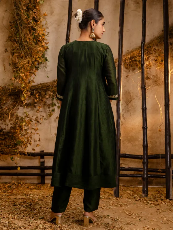 Floral_Embroidered_Silk_Round_Neck_Kurta_Trouser_&_Dupatta_Set