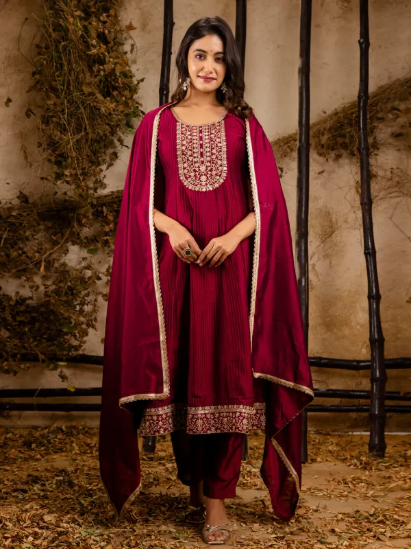 Floral_Embroidered_Silk_Round_Neck_Kurta_Trouser_&_Dupatta_Set