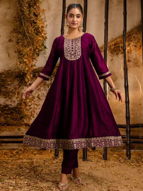 Floral_Embroidered_Silk_Round_Neck_Kurta_Trouser_&_Dupatta_Set