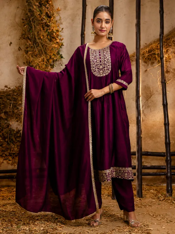 Floral_Embroidered_Silk_Round_Neck_Kurta_Trouser_&_Dupatta_Set
