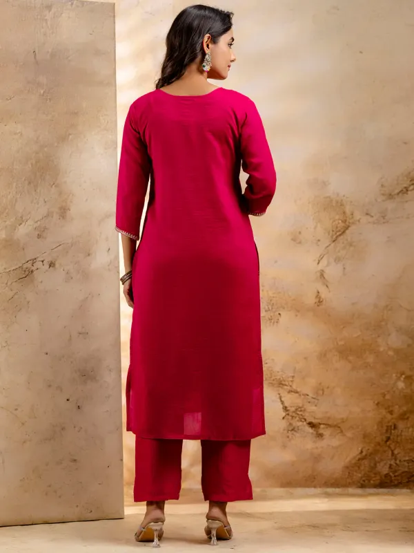 Floral_Embroidered_Silk_Blend_Round_Neck_Kurta_Trouser_&_Dupatta_Set