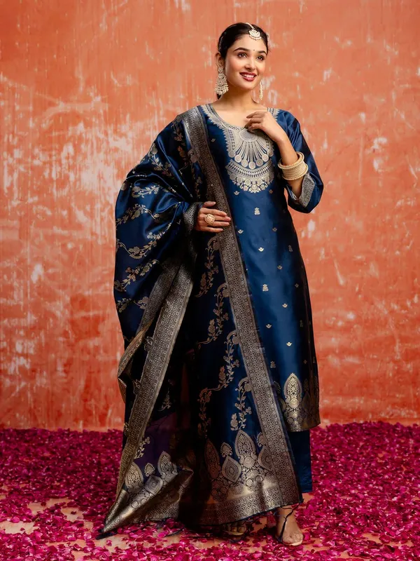 Teal_Cotton_Silk_Blend_Kurta_Set_with_Jacquard_Silk_Dupatta_for_Women
