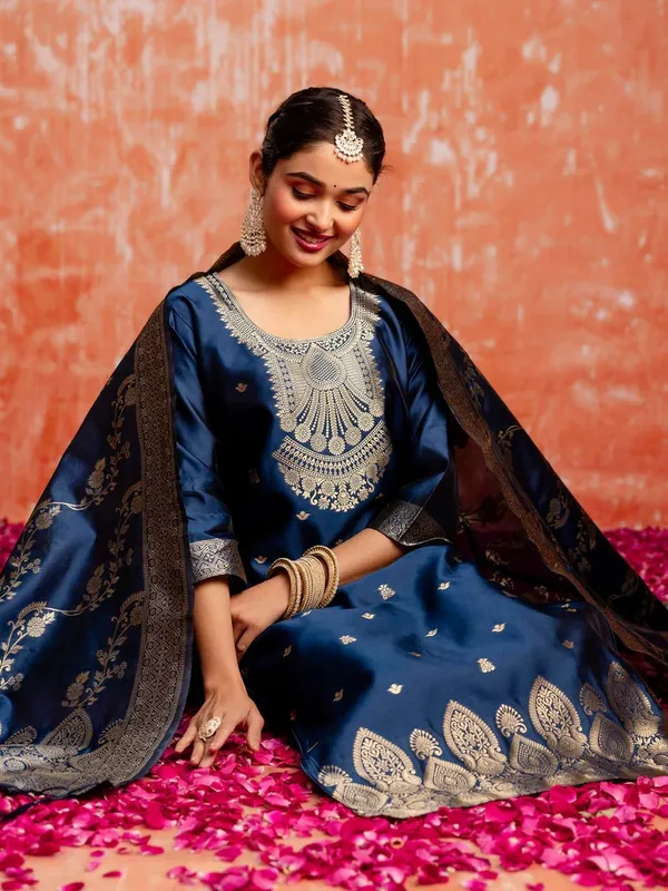 Teal_Cotton_Silk_Blend_Kurta_Set_with_Jacquard_Silk_Dupatta_for_Women