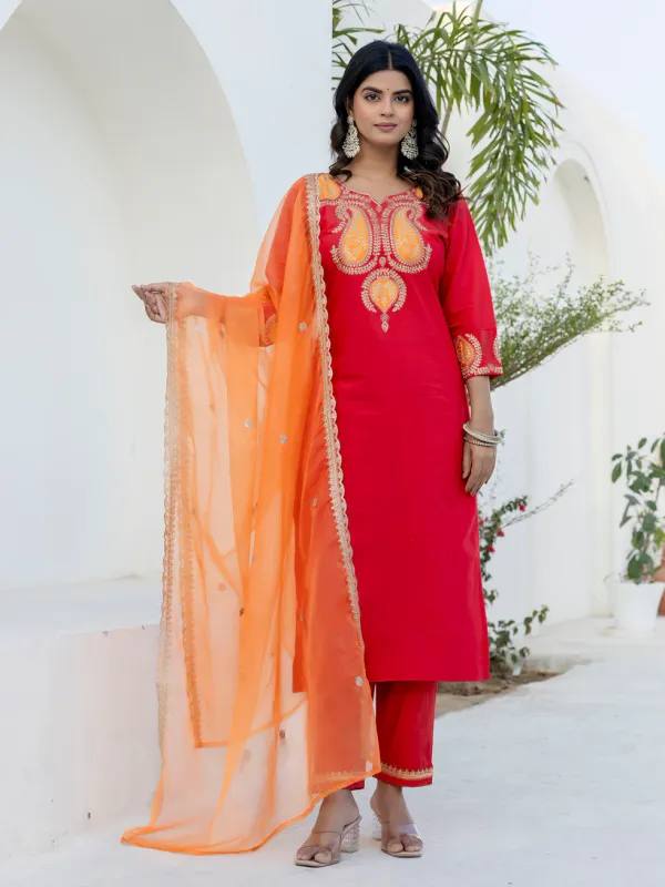 Floral_Embroidered_Pure_Cotton_Round_Neck_Kurta_Trouser_And_Dupatta_Set