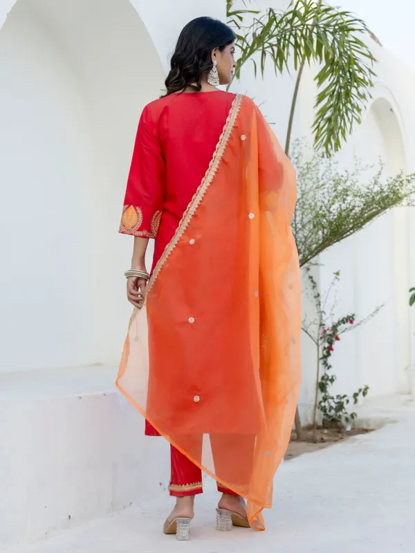 Floral_Embroidered_Pure_Cotton_Round_Neck_Kurta_Trouser_And_Dupatta_Set