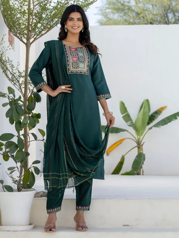 Floral_Embroidered_Pure_Cotton_Round_Neck_Kurta_Trouser_And_Dupatta_Set