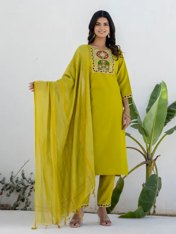 Floral_Embroidered_Pure_Cotton_Round_Neck_Kurta_Trouser_And_Dupatta_Set