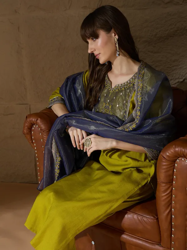 Floral_Embroidered_Silk_V_Neck_Kurta_Trouser_And_Dupatta_Set
