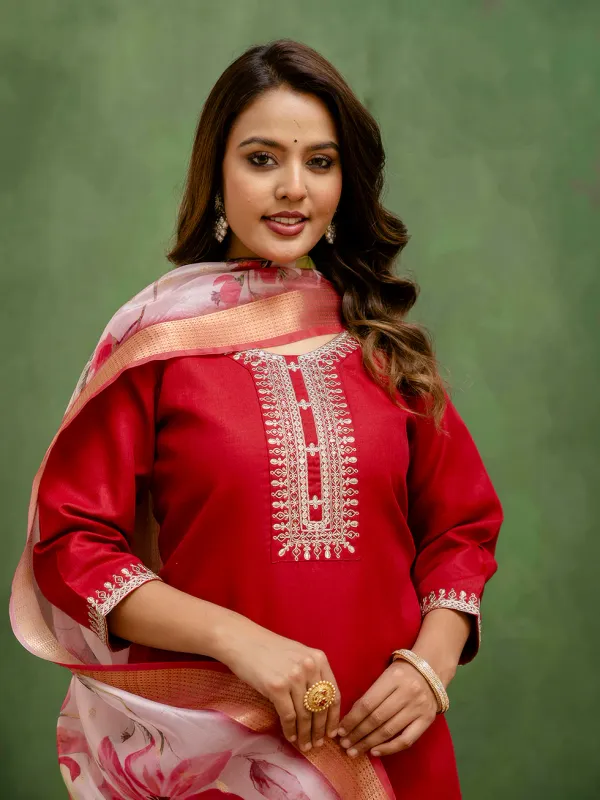 Floral_Embroidered_Pure_Cotton_Round_Neck_Kurta_Trouser_And_Dupatta_Set