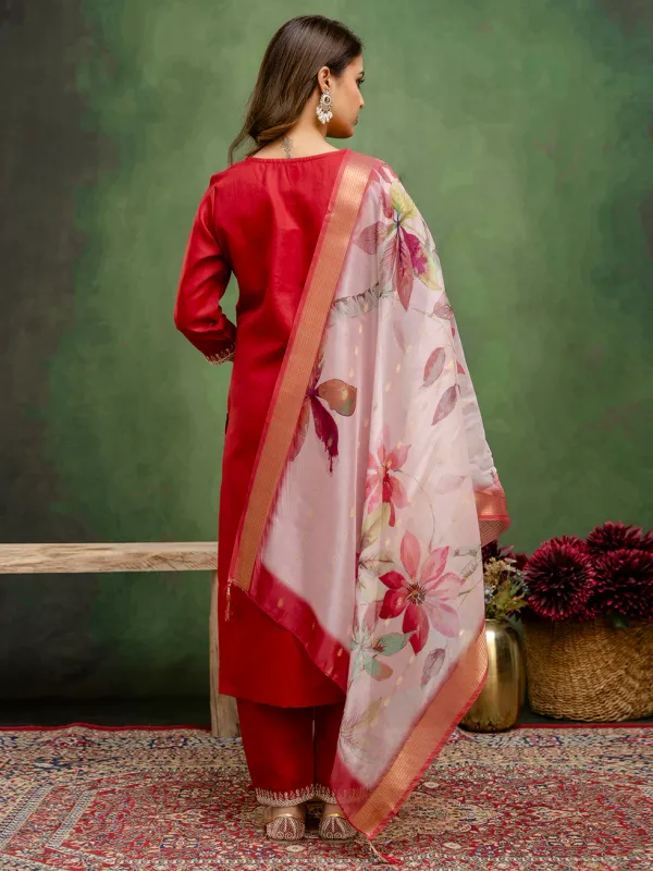 Floral_Embroidered_Pure_Cotton_Round_Neck_Kurta_Trouser_And_Dupatta_Set