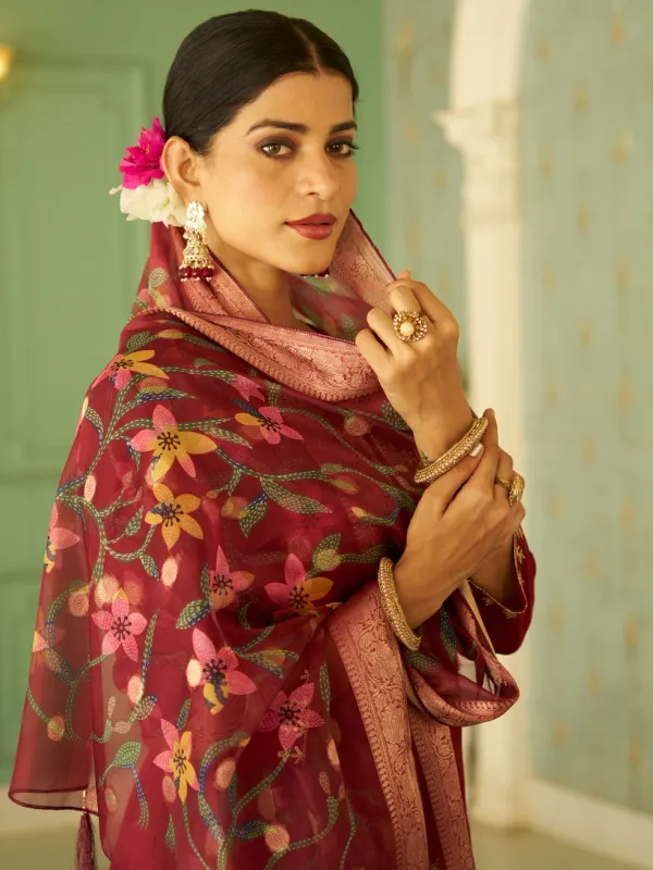 Floral_Embroidered_Silk_Blend_Round_Neck_Kurta_Trouser_&_Dupatta_Set