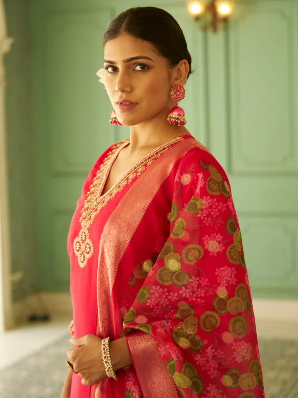 Floral_Embroidered_Silk_Blend_V_Neck_Kurta_Trouser_&_Dupatta_Set