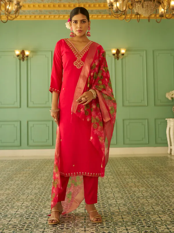 Floral_Embroidered_Silk_Blend_V_Neck_Kurta_Trouser_&_Dupatta_Set