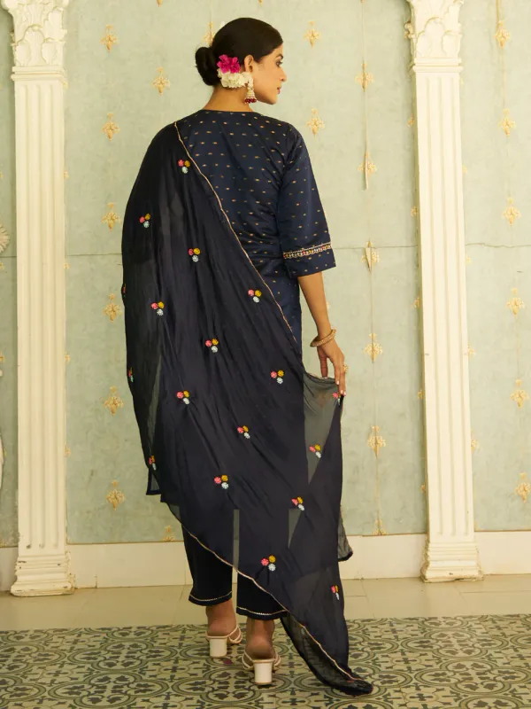 Floral_Embroidered_Chanderi_Silk_Round_Neck_Kurta_Trouser_And_Dupatta_Set
