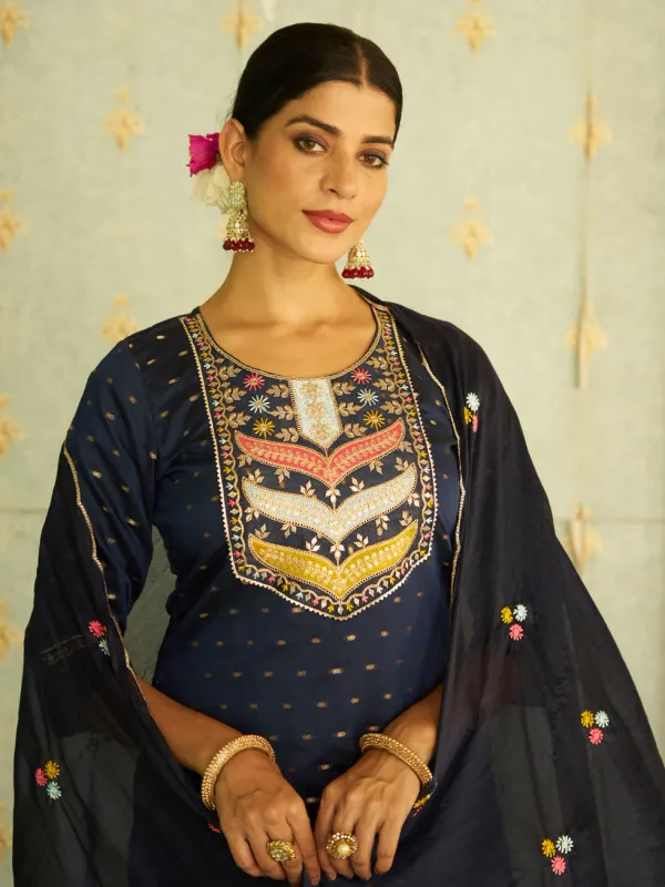 Floral_Embroidered_Chanderi_Silk_Round_Neck_Kurta_Trouser_And_Dupatta_Set