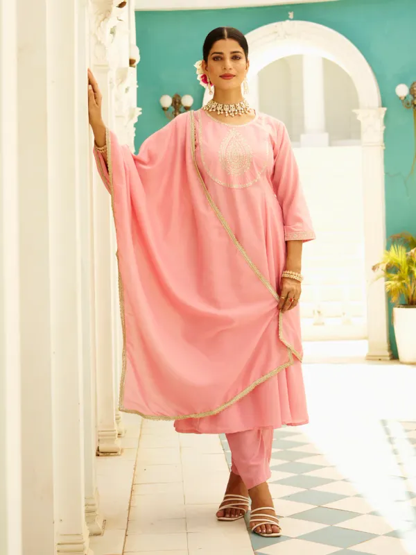 Floral_Embroidered_Silk_Blend_Round_Neck_Kurta_Trouser_&_Dupatta_Set