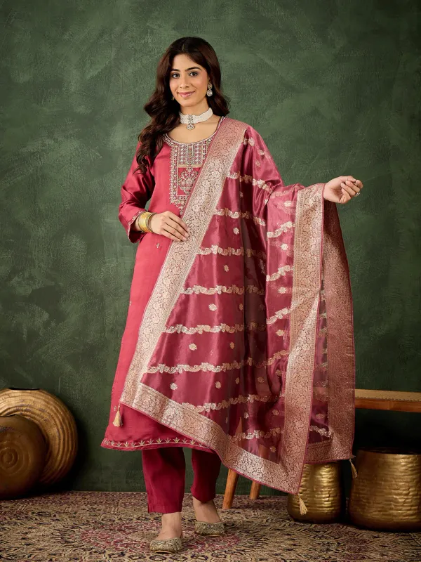 Floral_Embroidered_Viscose_Rayon_Round_Neck_Kurta_Trouser_&_Dupatta_Set