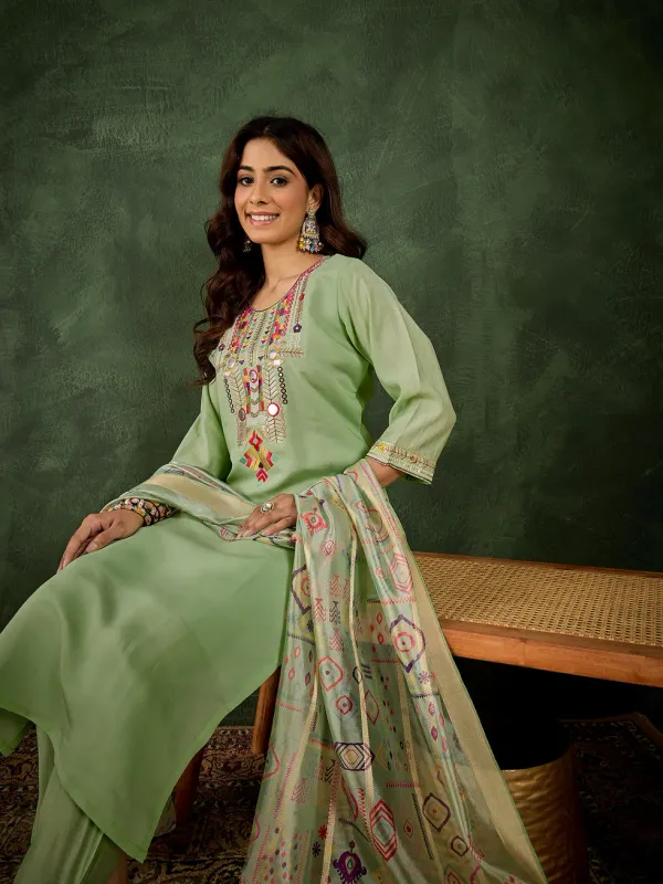 Floral_Embroidered_Silk_Round_Neck_Kurta_Trouser_And_Dupatta_Set