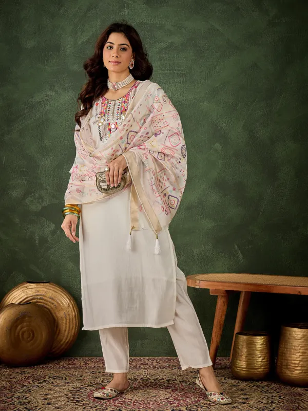 Floral_Embroidered_Silk_Round_Neck_Kurta_Trouser_And_Dupatta_Set