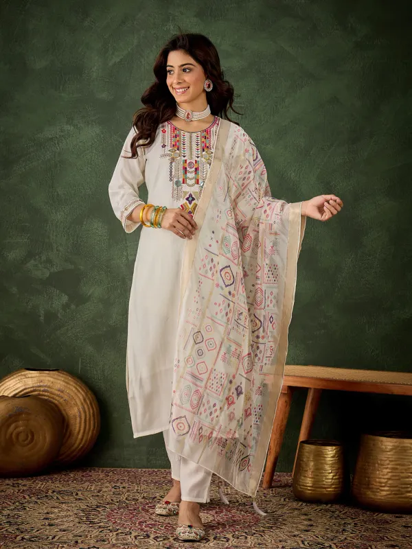 Floral_Embroidered_Silk_Round_Neck_Kurta_Trouser_And_Dupatta_Set