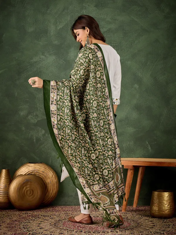 Floral_Embroidered_Cotton_Blend_V_Neck_Kurta_Trouser_&_Dupatta_Set
