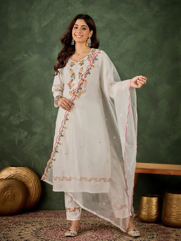 Floral_Embroidered_Silk_Blend_V_Neck_Kurta_Trouser_&_Dupatta_Set