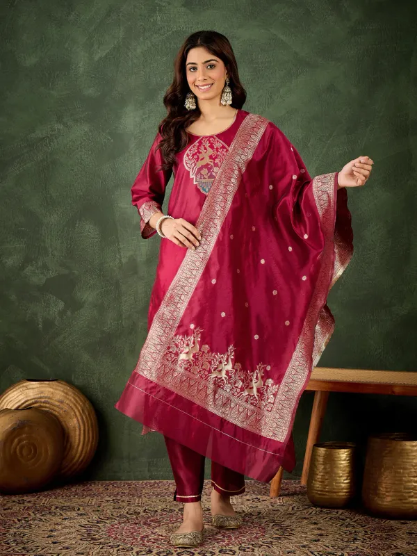 Floral_Embroidered_Silk_Round_Neck_Kurta_Trouser_And_Dupatta_Set