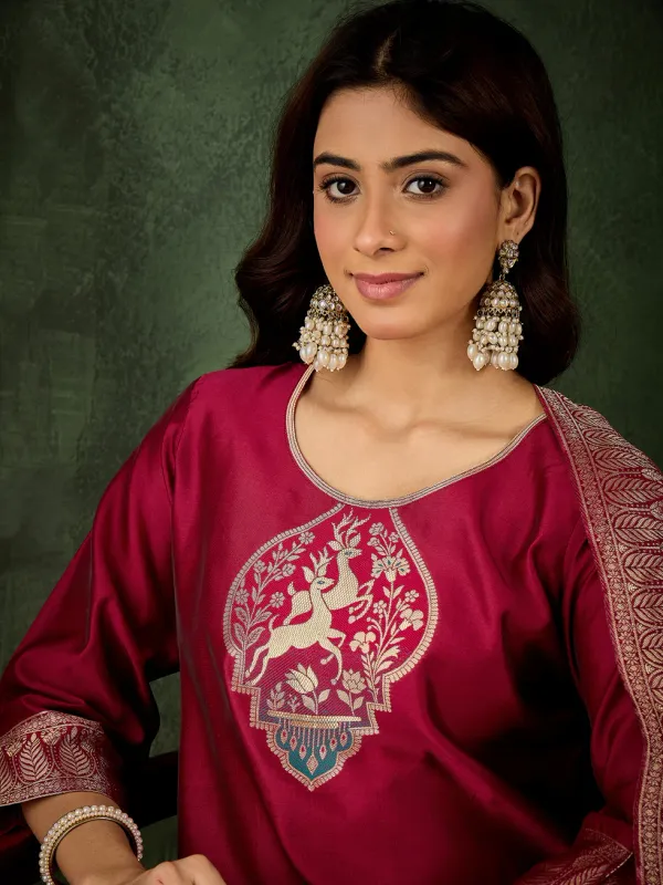 Floral_Embroidered_Silk_Round_Neck_Kurta_Trouser_And_Dupatta_Set