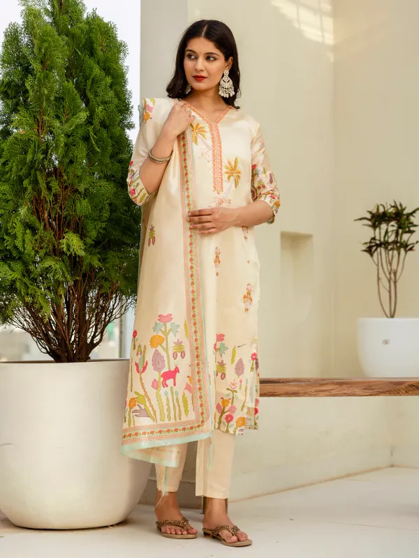 Floral_Embroidered_Silk_V_Neck_Kurta_Trouser_&_Dupatta_Set