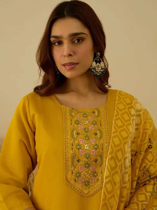 Stylish_Yellow_Silk_Blend_Kurta_Set_with_Self_Woven_Dupatta_for_Women