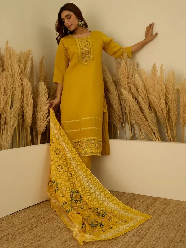 Stylish_Yellow_Silk_Blend_Kurta_Set_with_Self_Woven_Dupatta_for_Women