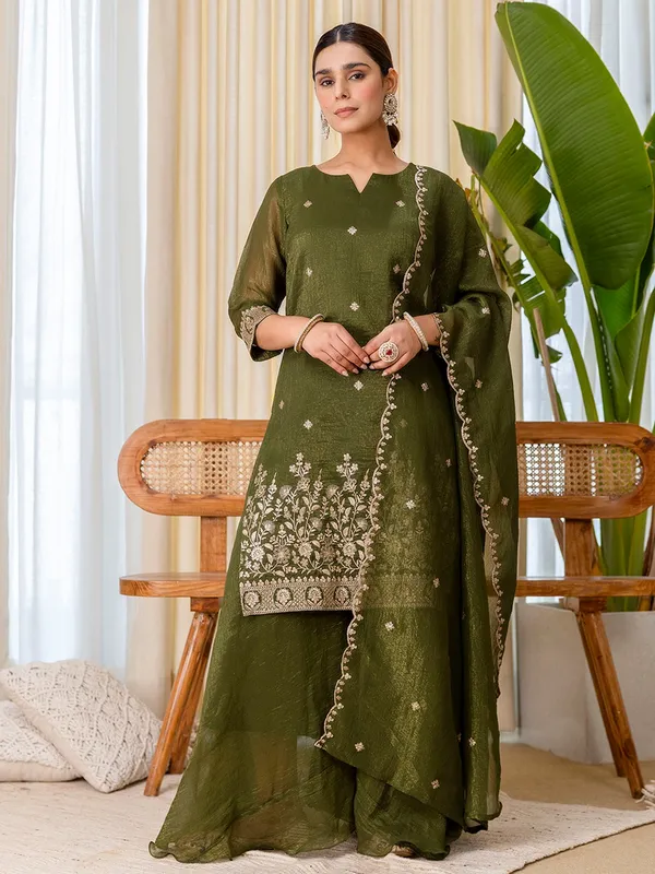 Women�s_Crush_Tissue_Silk_Blend_Kurta_Pant_Set_with_Floral_Zari_Embroidery