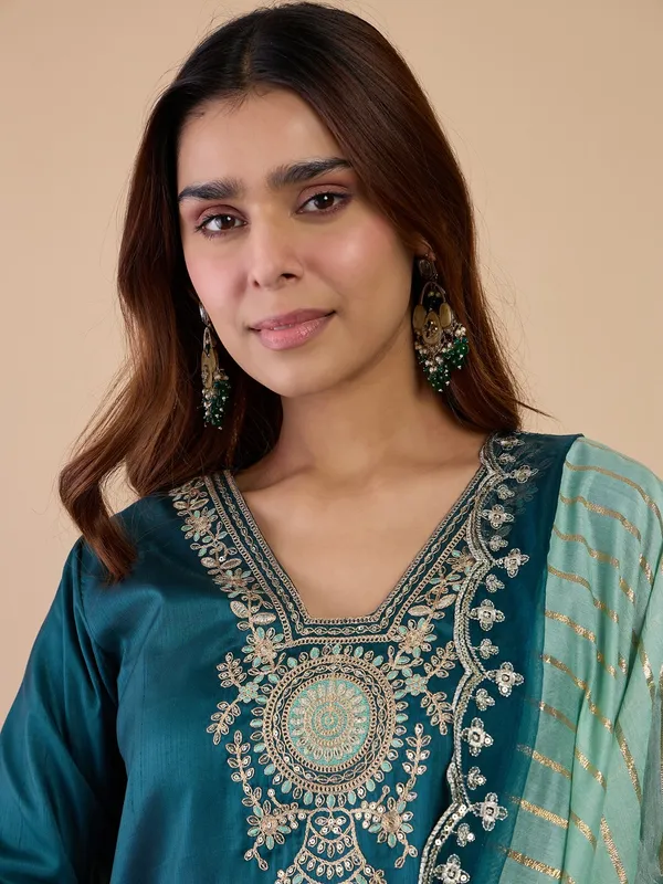 Women�s_Zora_Silk_Kurta_Pant_Set_with_Chanderi_Striped_Dupatta_|