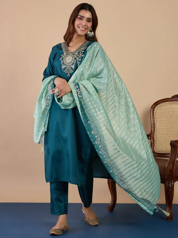 Women�s_Zora_Silk_Kurta_Pant_Set_with_Chanderi_Striped_Dupatta_|