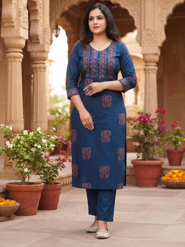Floral_Printed_Pure_Cotton_V_Neck_Blue_Kurta_Trouser_&_Dupatta_Set
