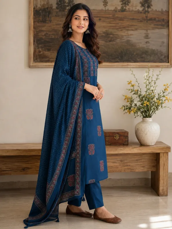 Floral_Printed_Pure_Cotton_Round_Neck_Kurta_Trouser_&_Dupatta_Set