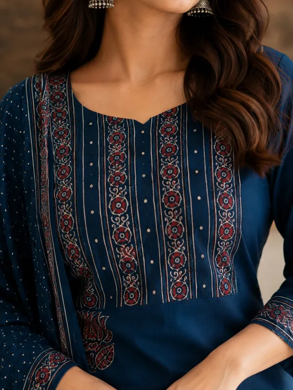 Floral_Printed_Pure_Cotton_Round_Neck_Kurta_Trouser_&_Dupatta_Set