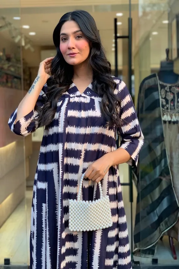Floral_printed_cotton_v_neck_navy-blue_Dress